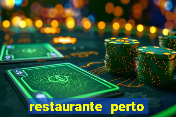 restaurante perto de mim agora