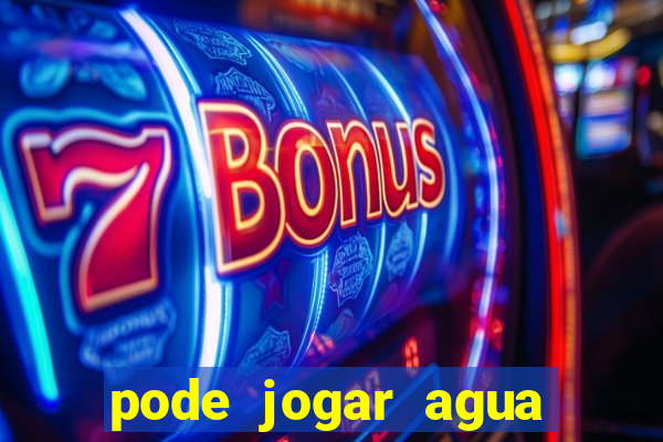 pode jogar agua quente no vaso